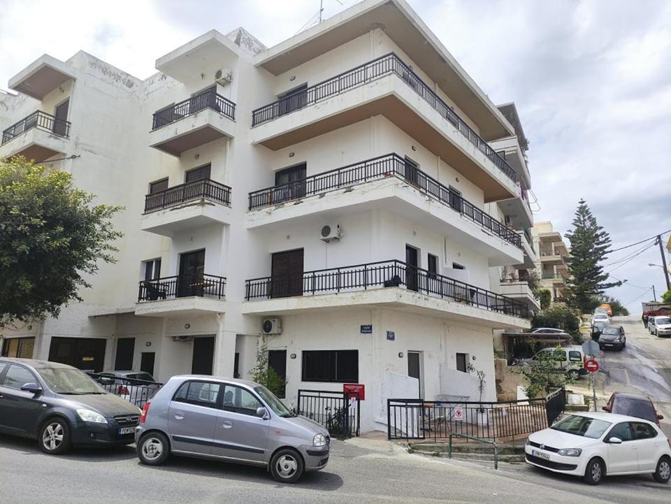 Amalthia Hotel Apartments Rethymno Esterno foto