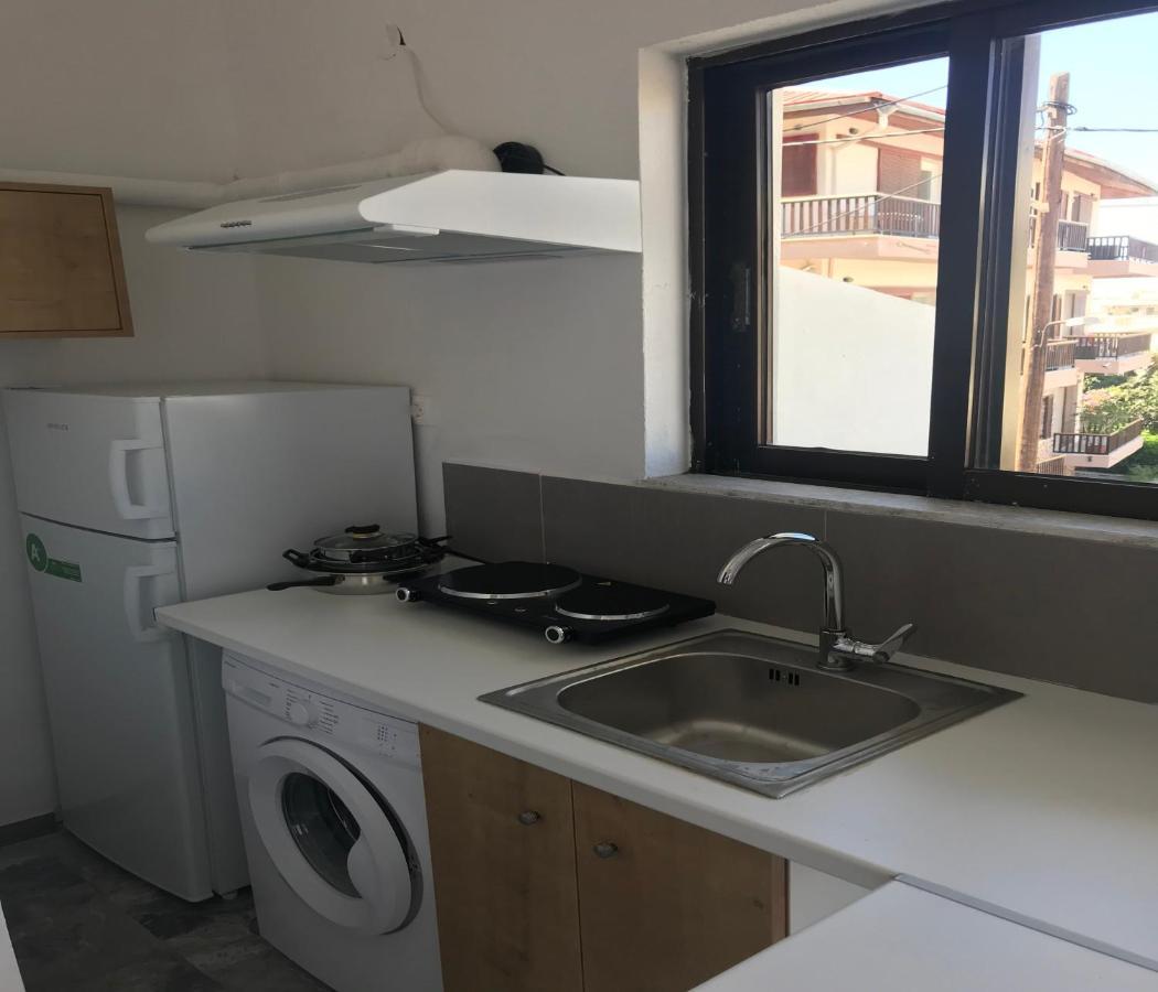 Amalthia Hotel Apartments Rethymno Esterno foto