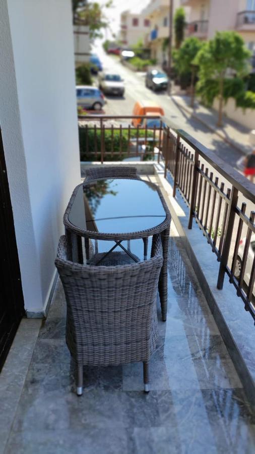Amalthia Hotel Apartments Rethymno Esterno foto