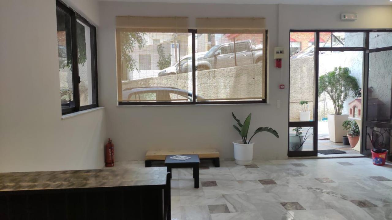 Amalthia Hotel Apartments Rethymno Esterno foto