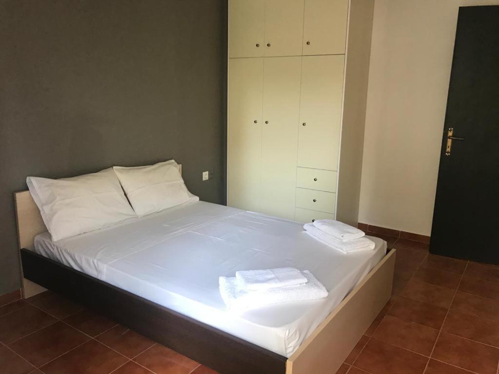 Amalthia Hotel Apartments Rethymno Esterno foto