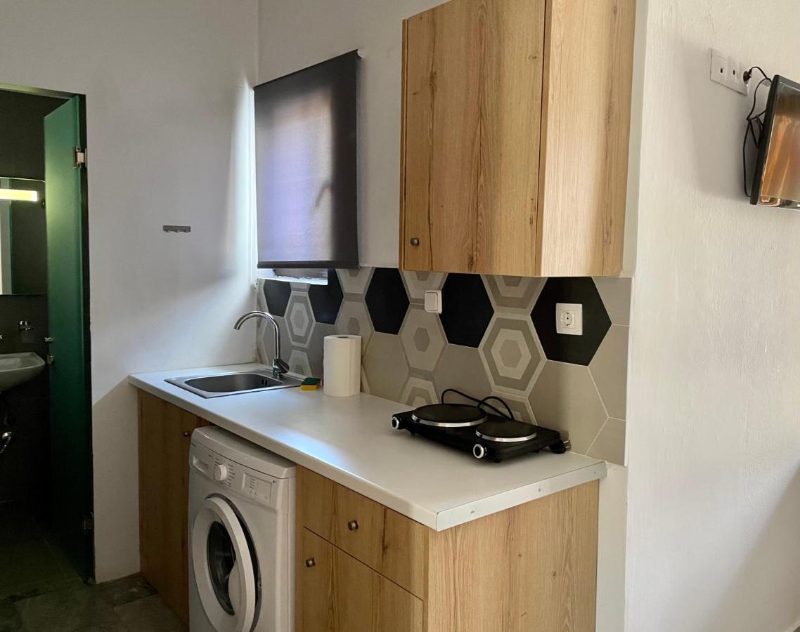 Amalthia Hotel Apartments Rethymno Esterno foto