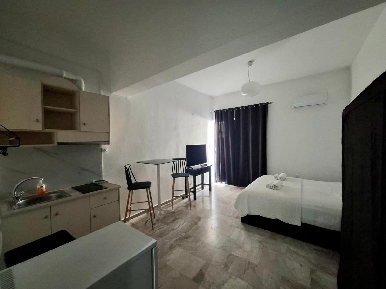 Amalthia Hotel Apartments Rethymno Esterno foto